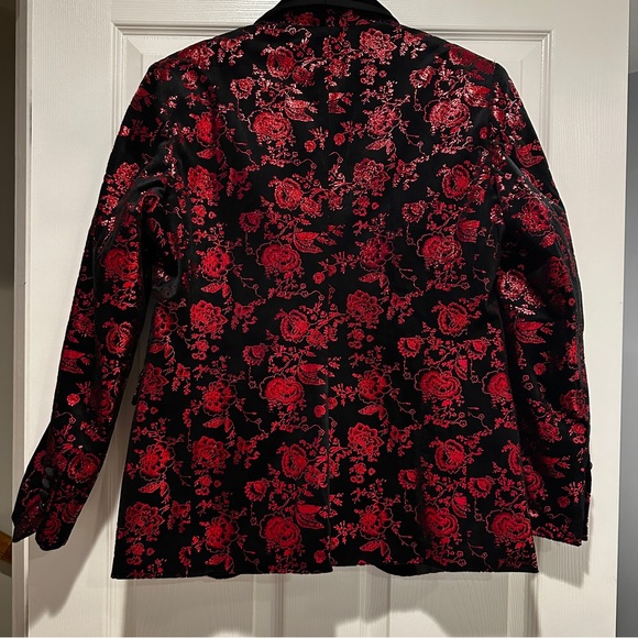 {preloved} Men’s Black and Red Floral Blazer - Picture 3 of 8